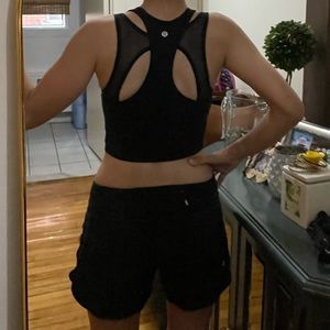 Lululemon sports bra